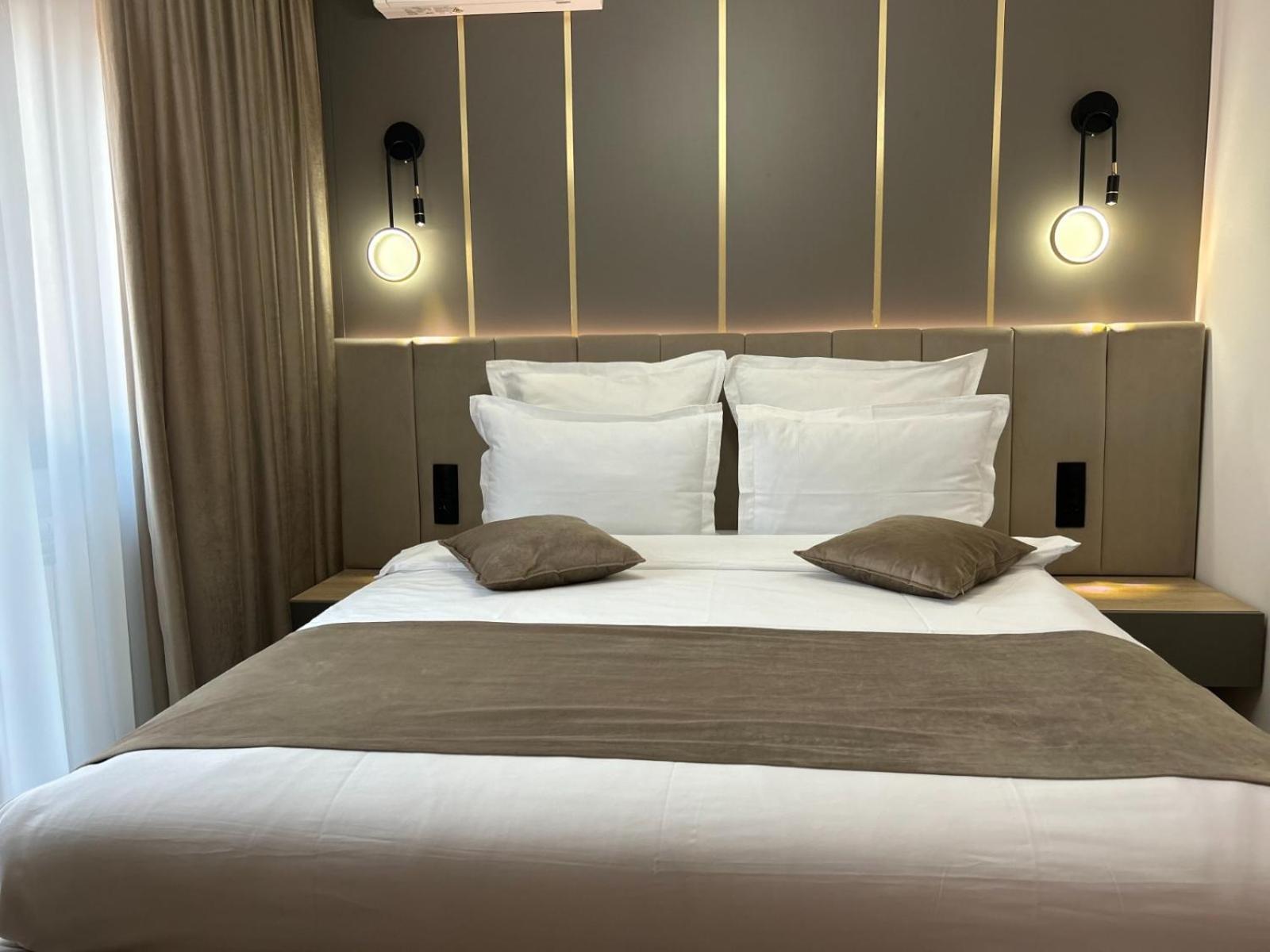 Monarc Boutique Aparthotel - Self Check-In Visan Экстерьер фото