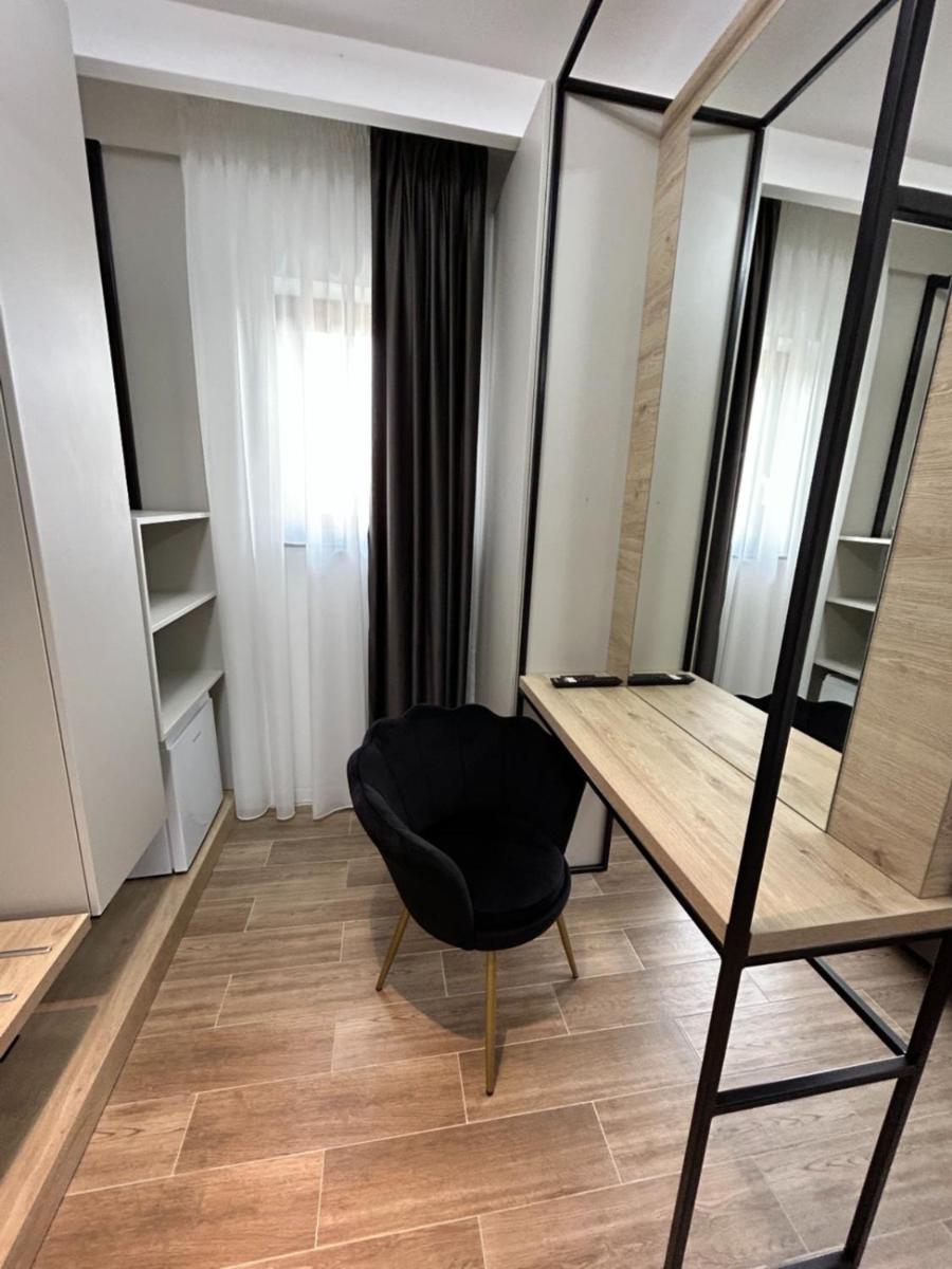Monarc Boutique Aparthotel - Self Check-In Visan Экстерьер фото