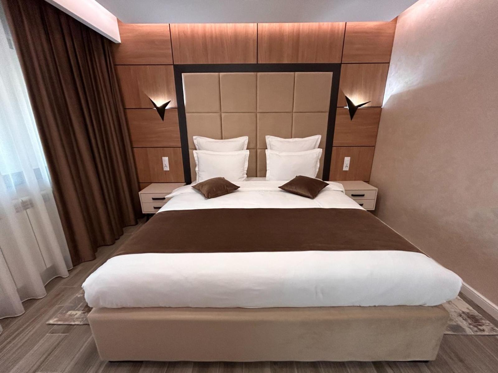 Monarc Boutique Aparthotel - Self Check-In Visan Экстерьер фото