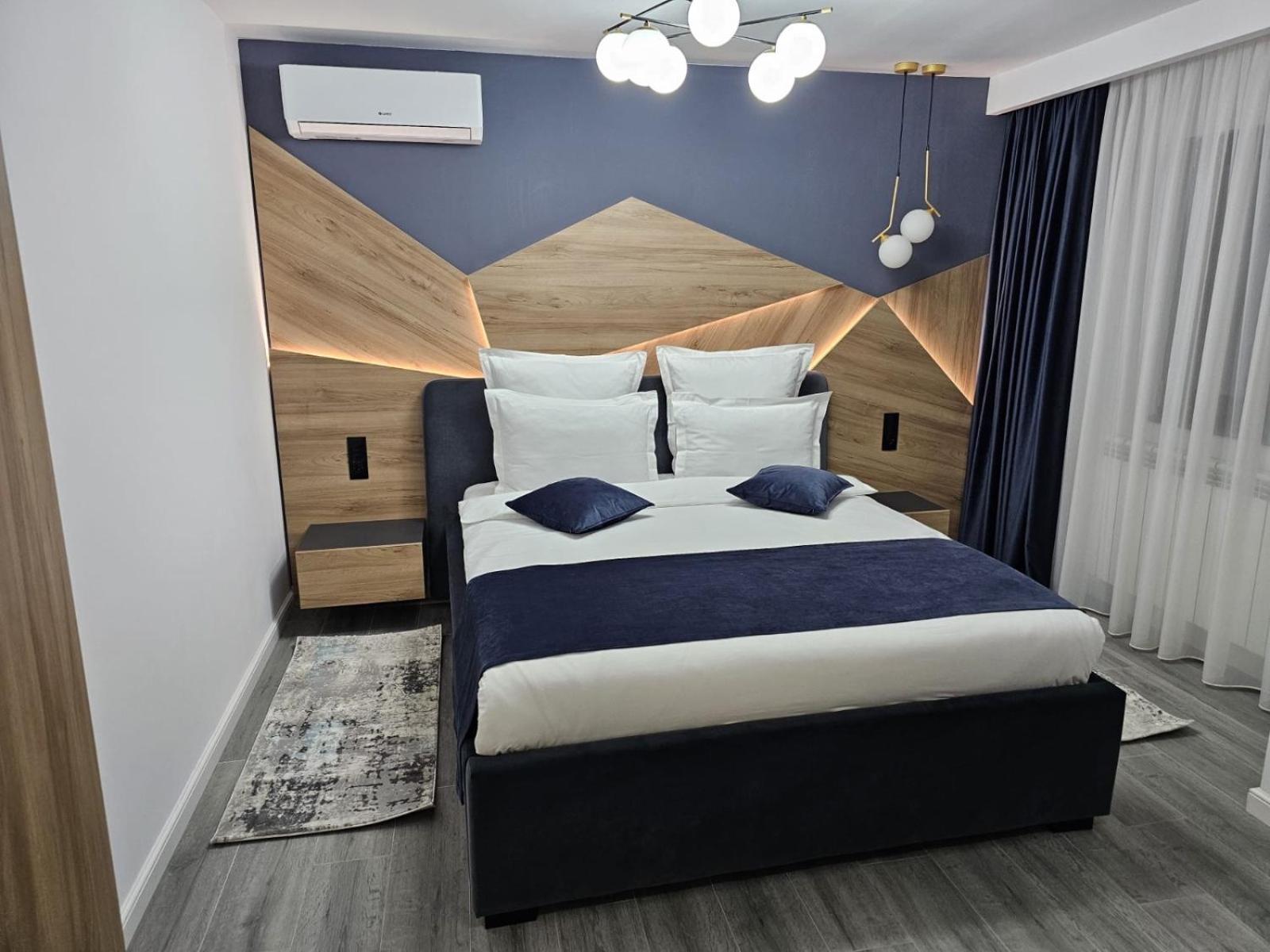 Monarc Boutique Aparthotel - Self Check-In Visan Экстерьер фото